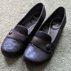 Dansko Flats